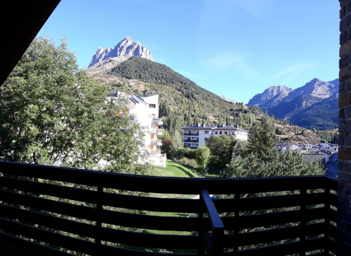 Excelsior. Espectacular Y Exclusivo En Sallent De Gallego. Apartment